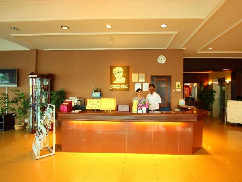 Grandpa Hotel Port Dickson Extérieur photo